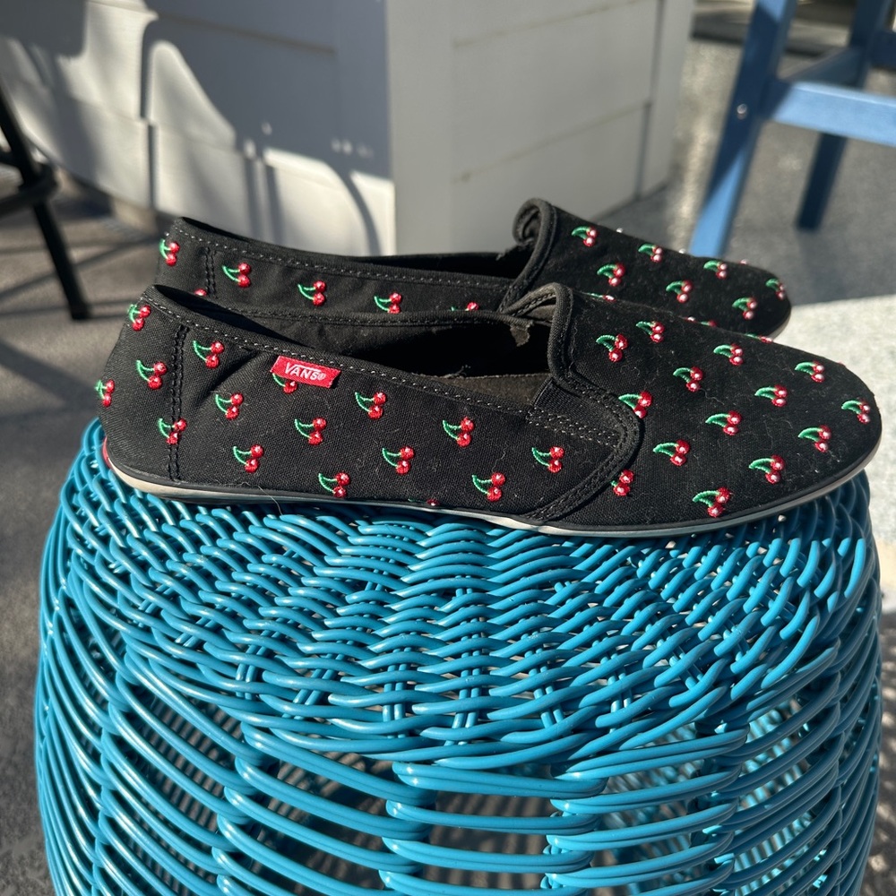 Vans Cherry Theme Black Slip On - Picture 5 of 8